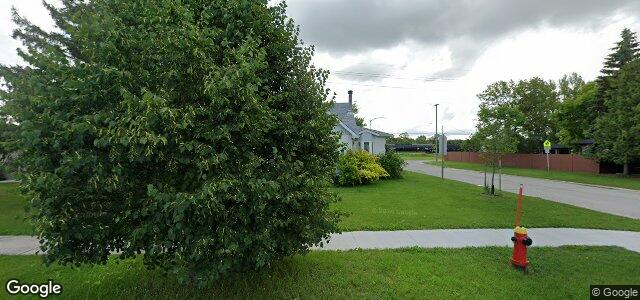 Larawan ng 586 Renfrew Street sa Winnipeg, Manitoba