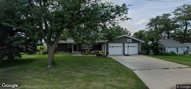 Larawan ng 703 Centennial Street sa Winnipeg, Manitoba