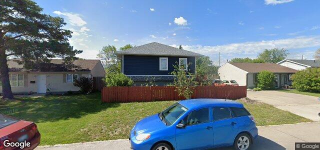 Larawan ng 10 Braintree Crescent sa Winnipeg, Manitoba