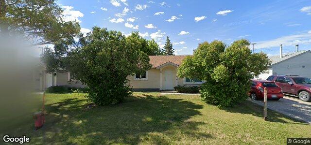 Larawan ng 102 Cornwall Boulevard sa Winnipeg, Manitoba