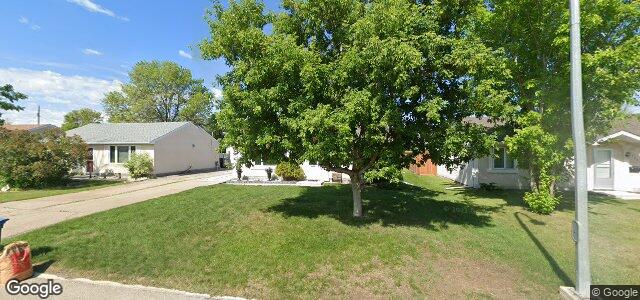 Larawan ng 104 Bourkewood Place sa Winnipeg, Manitoba