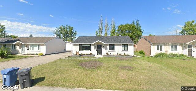 Photo of 112 Bourkewood Place in Winnipeg, Manitoba