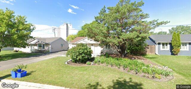 Larawan ng 122 Braintree Crescent sa Winnipeg, Manitoba