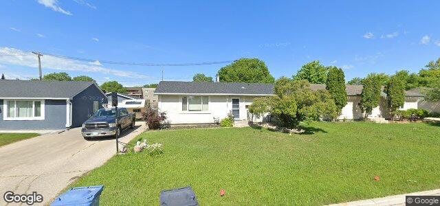 Larawan ng 130 Braintree Crescent sa Winnipeg, Manitoba