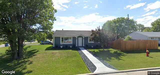 Larawan ng 146 Braintree Crescent sa Winnipeg, Manitoba