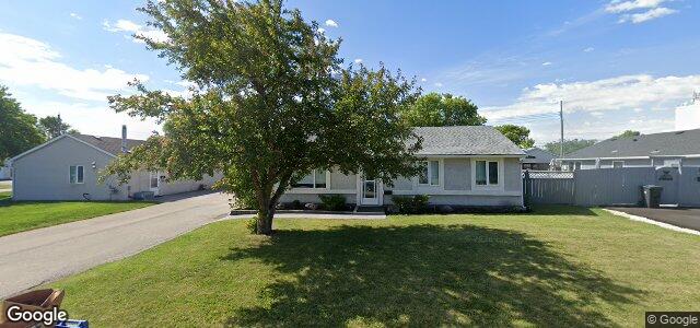 Larawan ng 150 Braintree Crescent sa Winnipeg, Manitoba