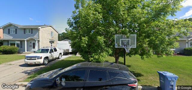 Larawan ng 151 Braintree Crescent sa Winnipeg, Manitoba