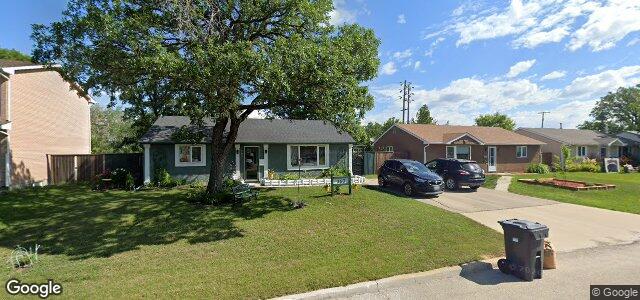 Larawan ng 163 Braintree Crescent sa Winnipeg, Manitoba