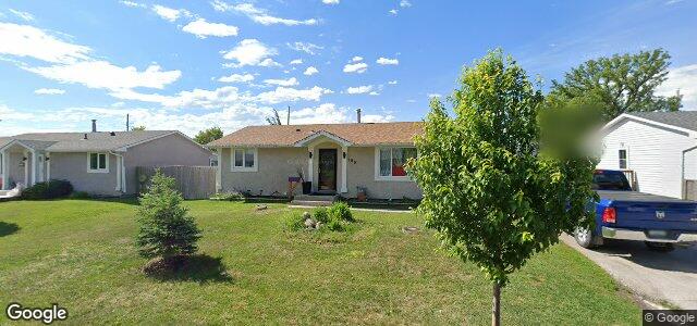Larawan ng 180 Braintree Crescent sa Winnipeg, Manitoba