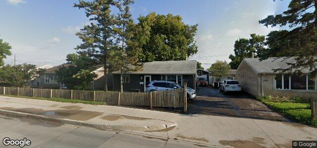 Larawan ng 2207 Ness Avenue sa Winnipeg, Manitoba
