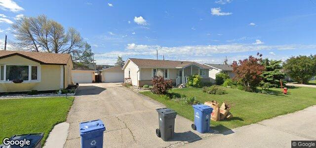 Larawan ng 30 Braintree Crescent sa Winnipeg, Manitoba