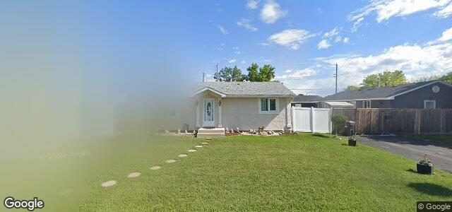 Larawan ng 51 Braintree Crescent sa Winnipeg, Manitoba