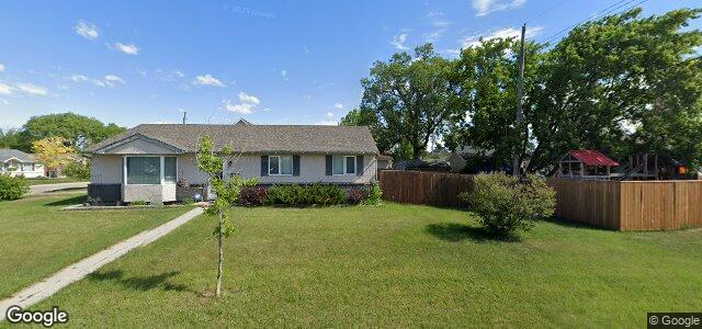 Larawan ng 51 Cornwall Boulevard sa Winnipeg, Manitoba