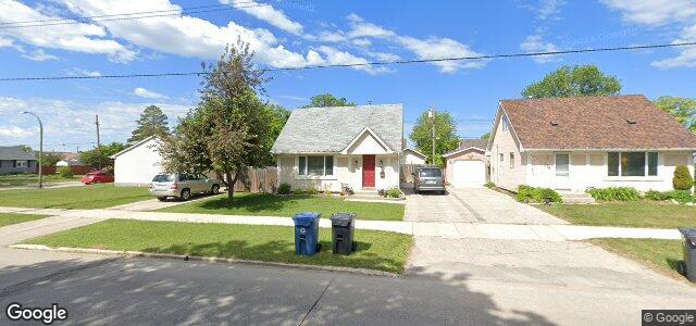 Photo of 566 Whytewold Road in Winnipeg, Manitoba