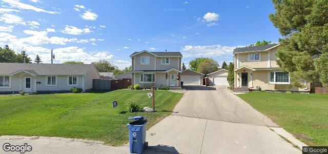 Larawan ng 76 Braintree Crescent sa Winnipeg, Manitoba
