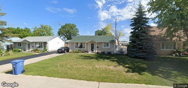 Larawan ng 77 Cornwall Boulevard sa Winnipeg, Manitoba