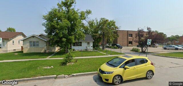 211 Burrin Avenue（加拿大曼尼托巴省温尼伯市）房屋照片