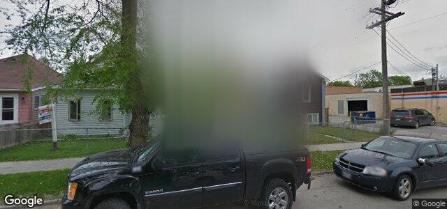 Larawan ng 213 Kilbride Avenue sa Winnipeg, Manitoba