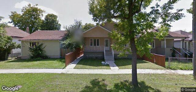 Larawan ng 218 Semple Avenue sa Winnipeg, Manitoba