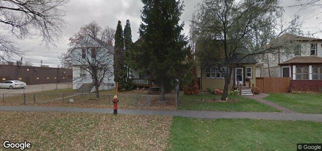 Larawan ng 224 Burrin Avenue sa Winnipeg, Manitoba