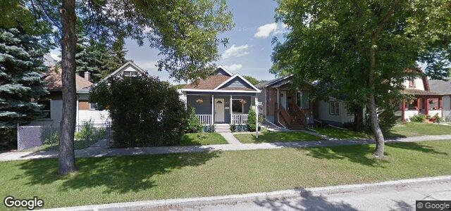 Larawan ng 245 Semple Avenue sa Winnipeg, Manitoba
