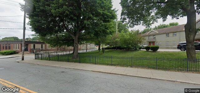 Larawan ng 250 Hartford Avenue sa Winnipeg, Manitoba