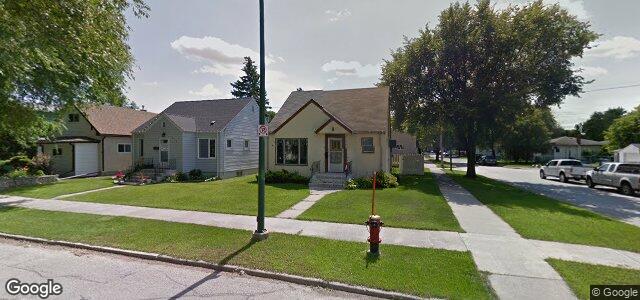 Larawan ng 250 Kilbride Avenue sa Winnipeg, Manitoba