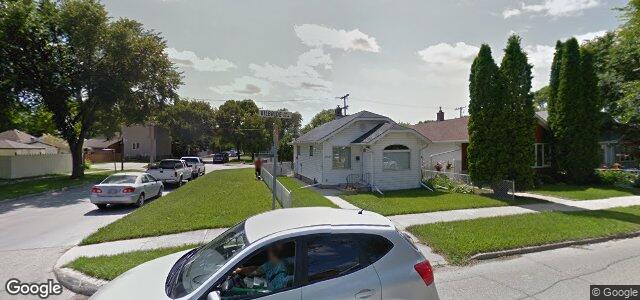 Larawan ng 256 Kilbride Avenue sa Winnipeg, Manitoba