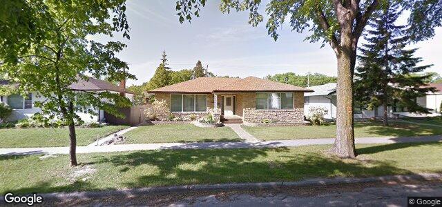 Larawan ng 262 Seven Oaks Avenue sa Winnipeg, Manitoba