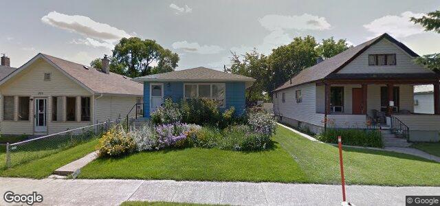 Larawan ng 270 Kilbride Avenue sa Winnipeg, Manitoba