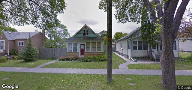Larawan ng 270 Semple Avenue sa Winnipeg, Manitoba
