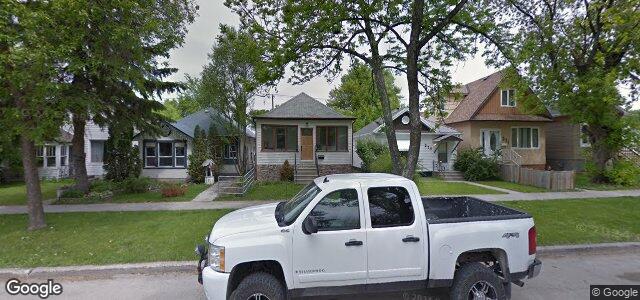 Larawan ng 275 Semple Avenue sa Winnipeg, Manitoba