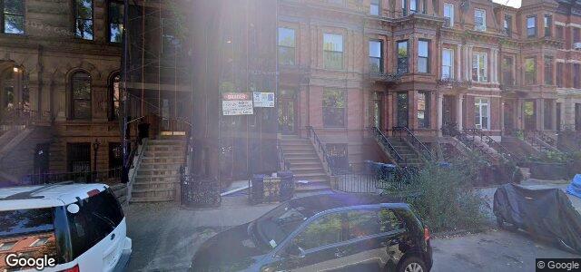 Larawan ng 290 Jefferson Avenue sa Winnipeg, Manitoba