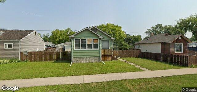 Larawan ng 311 Kilbride Avenue sa Winnipeg, Manitoba