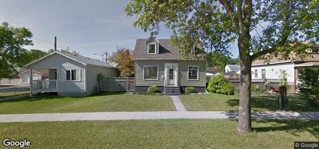 Larawan ng 312 Seven Oaks Avenue sa Winnipeg, Manitoba