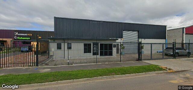 Larawan ng 32 Royal Crescent sa Winnipeg, Manitoba