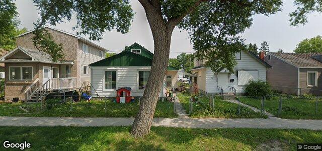 Larawan ng 321 Kilbride Avenue sa Winnipeg, Manitoba