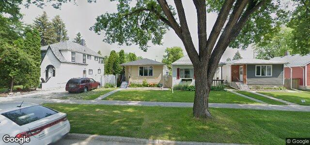 Larawan ng 325 Semple Avenue sa Winnipeg, Manitoba