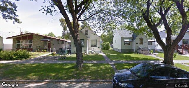 Larawan ng 327 Seven Oaks Avenue sa Winnipeg, Manitoba