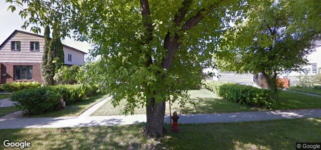 Larawan ng 332 Seven Oaks Avenue sa Winnipeg, Manitoba