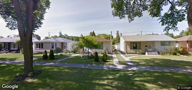 Larawan ng 334 Burrin Avenue sa Winnipeg, Manitoba