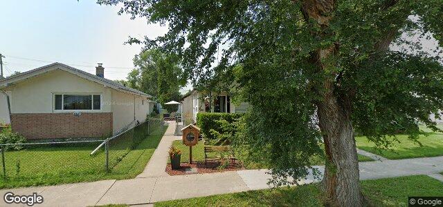 Larawan ng 340 Kilbride Avenue sa Winnipeg, Manitoba