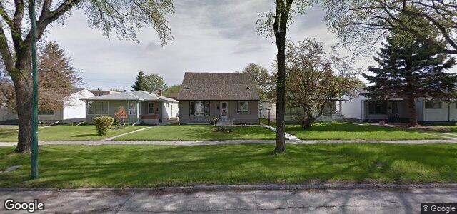 Larawan ng 341 Burrin Avenue sa Winnipeg, Manitoba