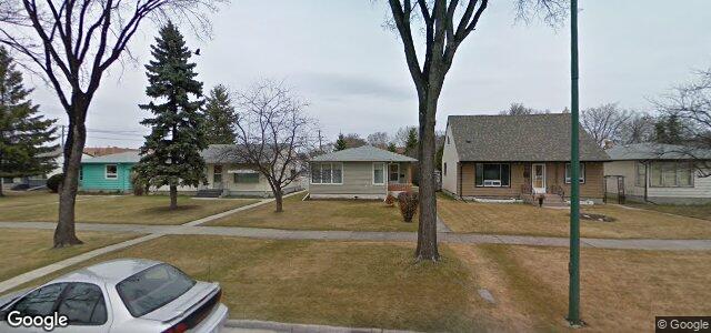 Larawan ng 345 Burrin Avenue sa Winnipeg, Manitoba