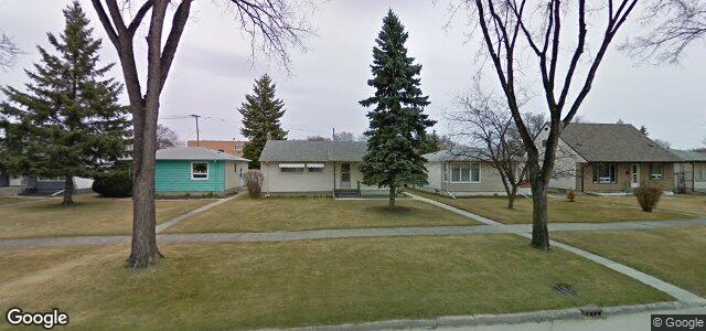 Larawan ng 349 Burrin Avenue sa Winnipeg, Manitoba