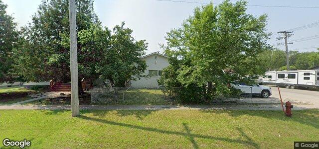 Larawan ng 350 Semple Avenue sa Winnipeg, Manitoba