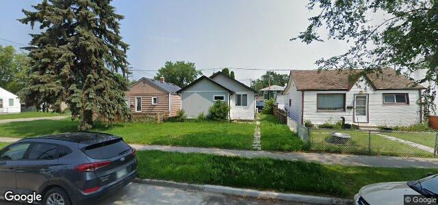 Larawan ng 353 Kilbride Avenue sa Winnipeg, Manitoba