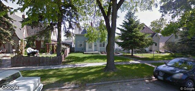 Larawan ng 353 Seven Oaks Avenue sa Winnipeg, Manitoba
