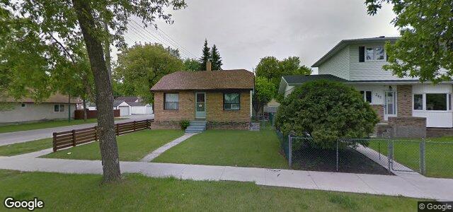 Larawan ng 358 Seven Oaks Avenue sa Winnipeg, Manitoba