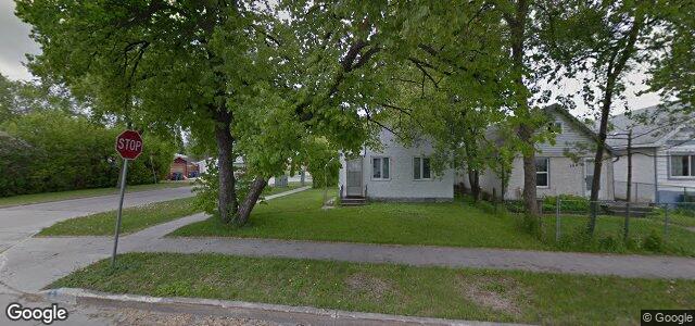 Larawan ng 360 Kilbride Avenue sa Winnipeg, Manitoba
